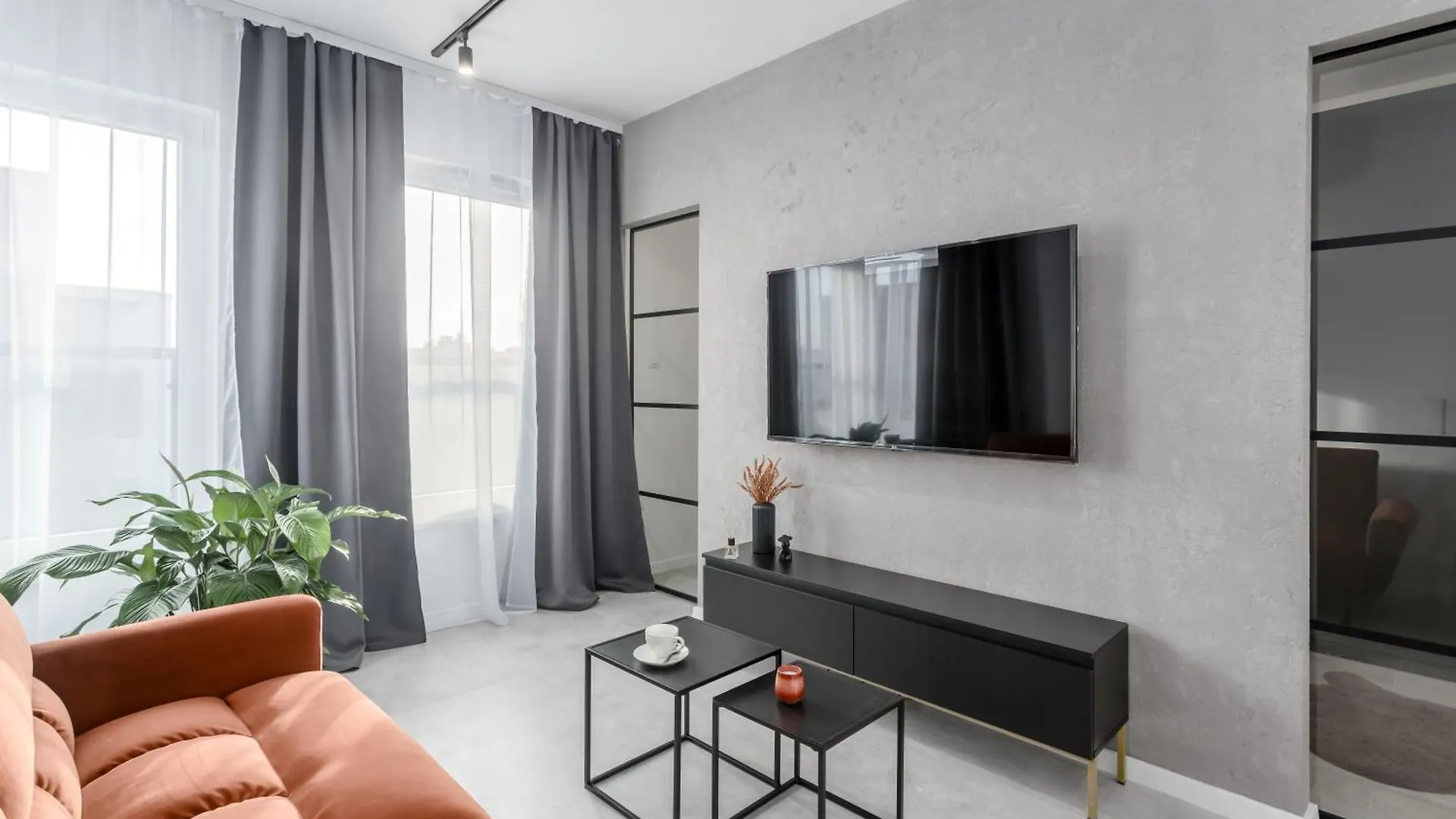 Jacuzzi Hideout - Warsaw Private Terrace - Free Parking 0*,